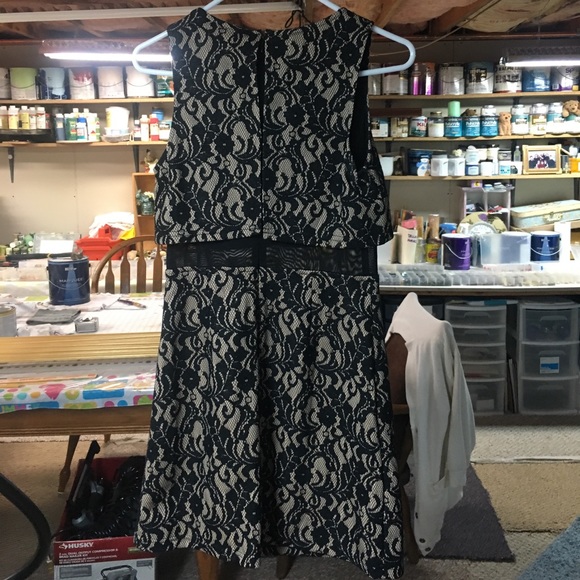 Cocktail dress (WORN ONCE) - Picture 2 of 2